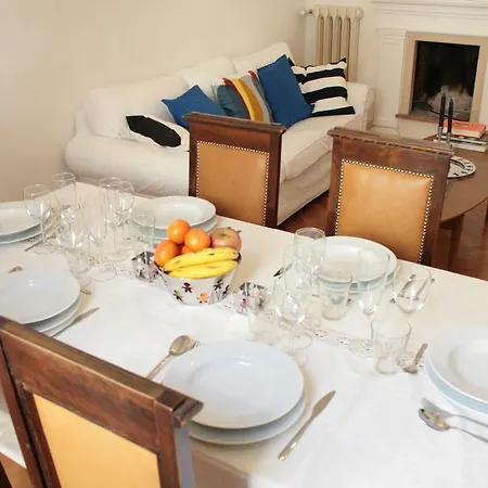 Excelsior Apartment *